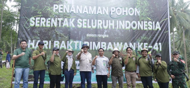 PSIKLH Ikut Serta dalam Kegiatan Penanaman Pohon Serentak Di Seluruh Indonesia